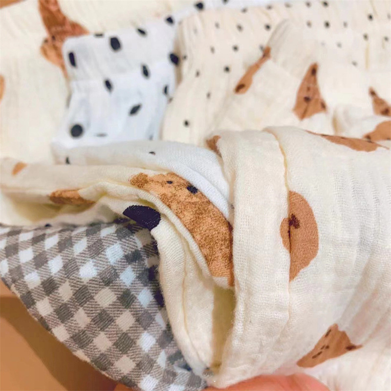 For the summer of 2023, both boys and girls should wear double-layer cotton yarn mosquito repellent pants, small children's long pants and children's gauze pants Application Scenario