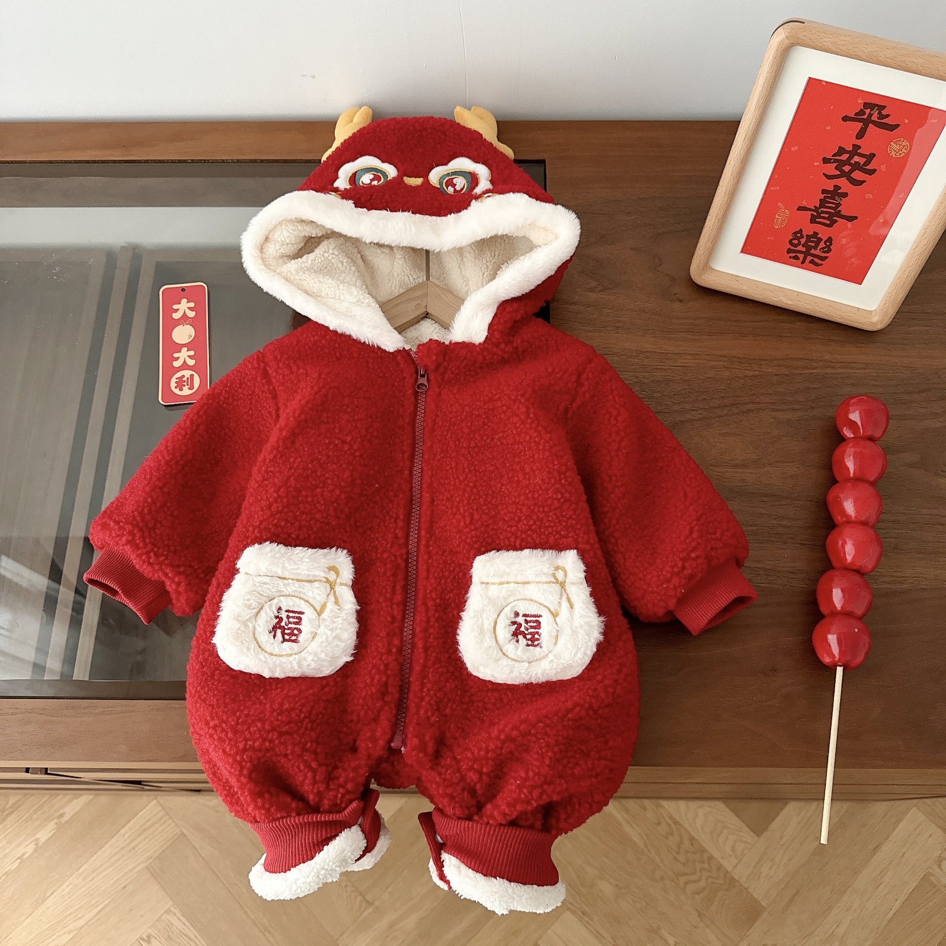 Baby festive New Year's wear, winter a class baby fleece one-piece suit, thick newborn clothes, outdoor wear AL738 details Picture