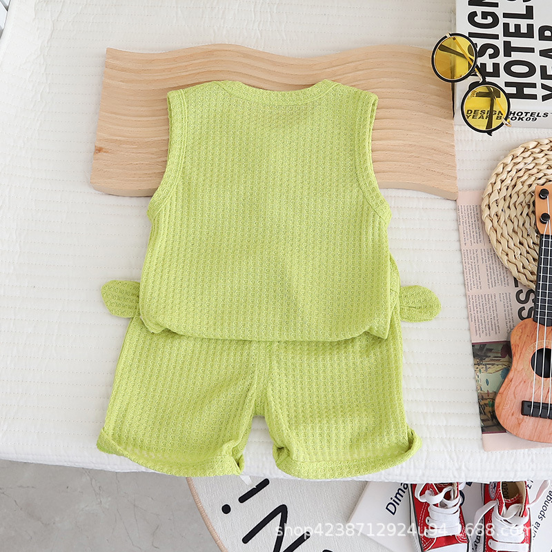 A new, stylish and casual Korean-style solid color waffle vest set for infants and toddlers in summer, a thin and breathable set Application Scenario