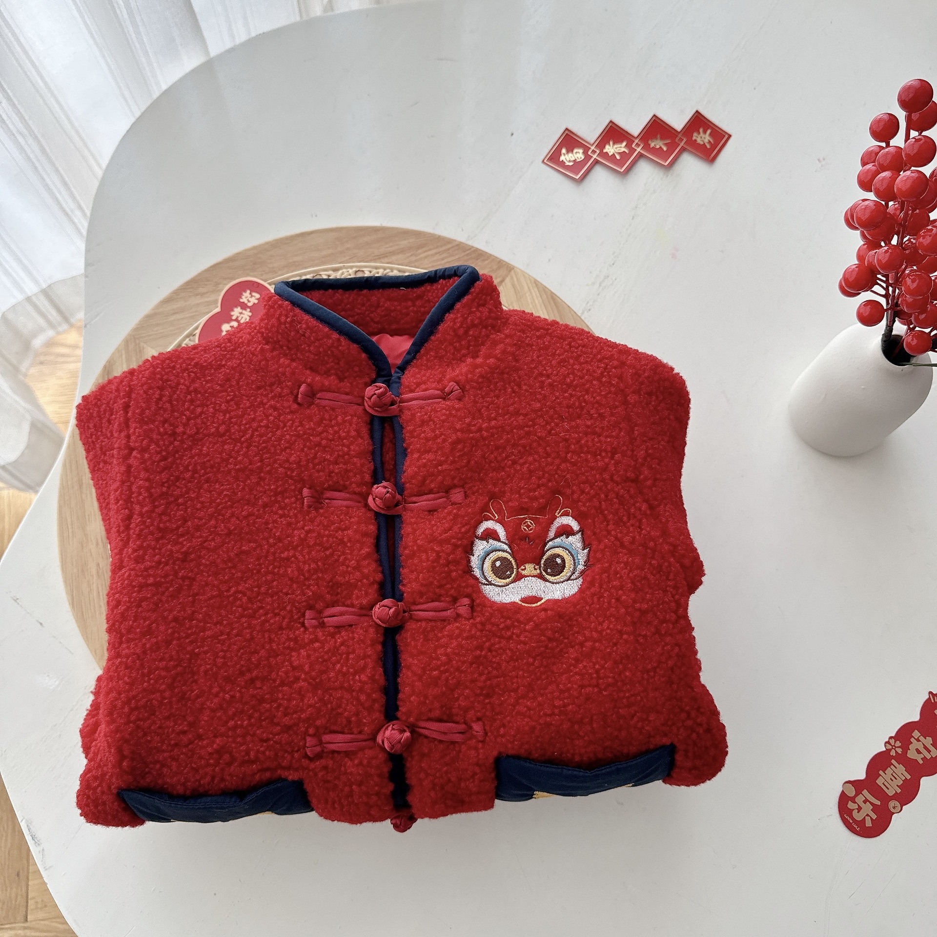 Baby embroidered cotton-padded New Year greeting clothes, super cute thick one-piece suit for winter A-class babies, baby New Year clothes AL443 details Picture