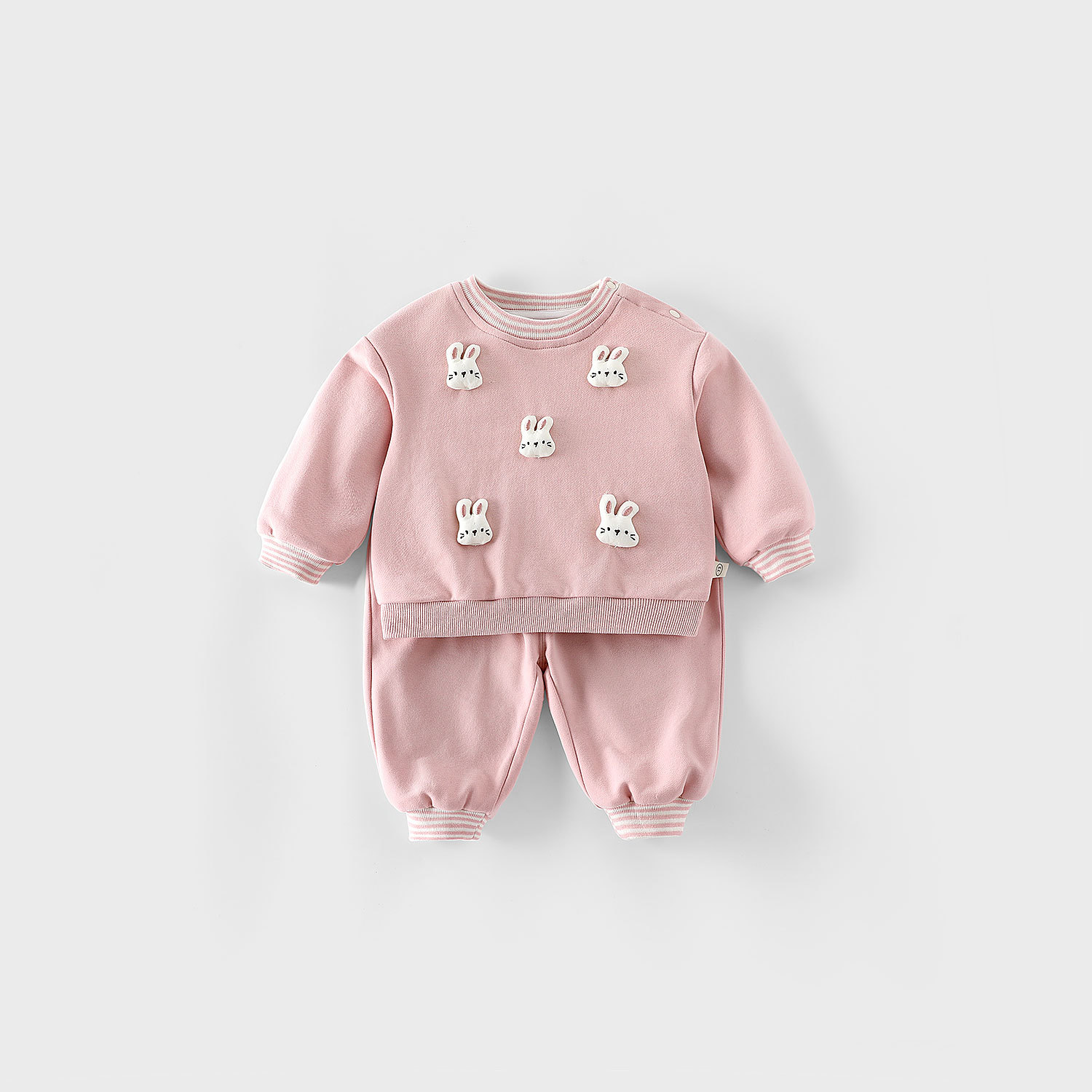 The 2025 new autumn children's doll set: A stylish little rabbit hoodie for girls and a little duck hoodie for boys. This two-piece set is trendy details Picture
