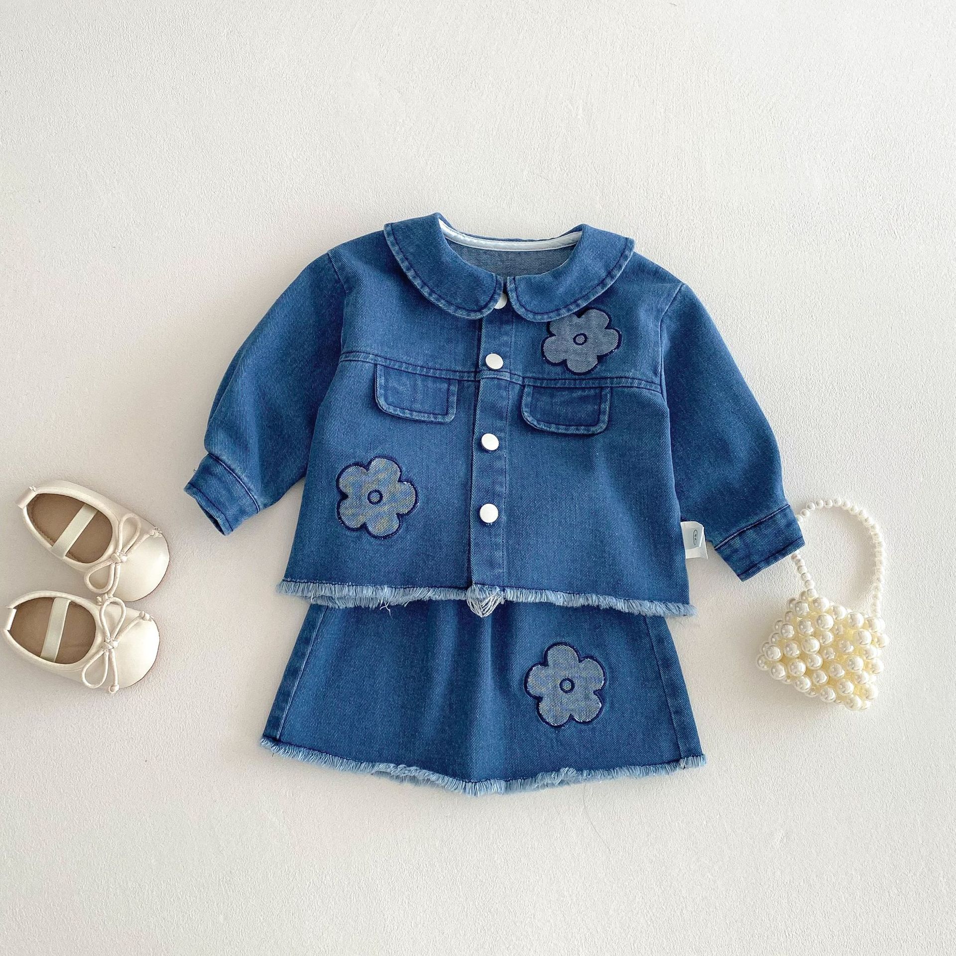 Girls' Denim Set 2025 New Spring Children's Korean-style lapel embroidered coat and Trendy baby skirt two-piece set details Picture