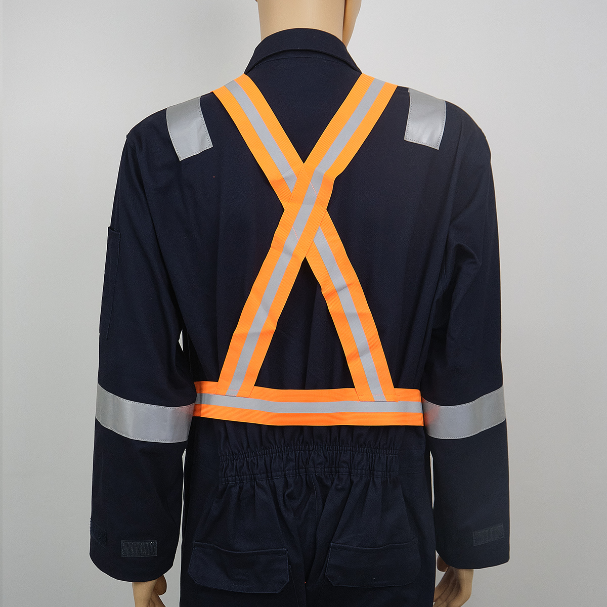 军训迷彩帽/荧光工装/电瓶车挡风被/反光马甲/军绿色劳保服白底实物图
