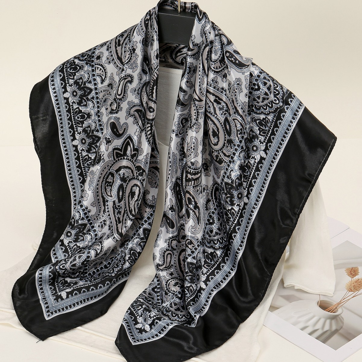 2025 Spring and Autumn Simulation Silk Scarf for Women, 90*90CM, cashew printed square scarf, color Ding scarf, waist scarf, shawl Specification drawing