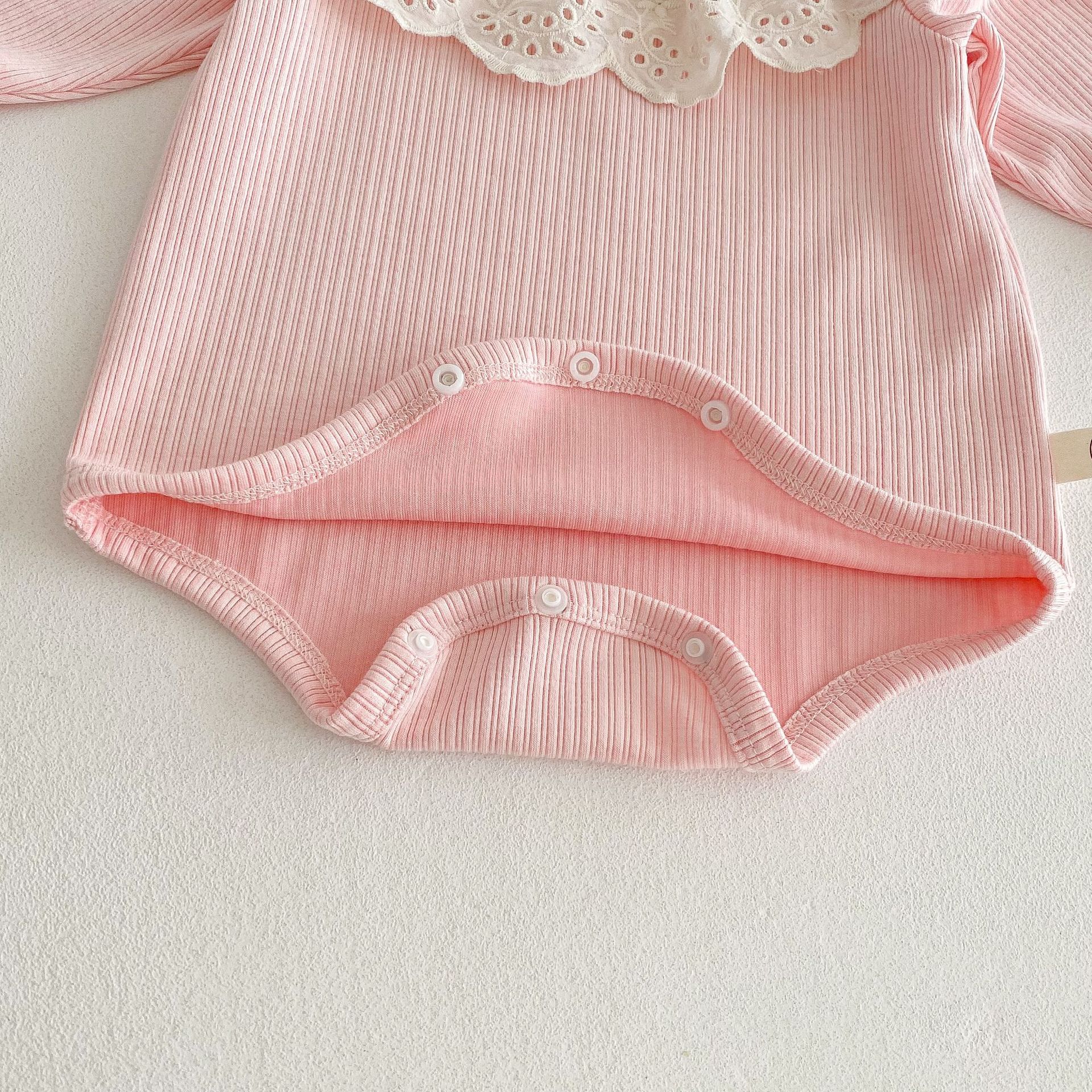 Baby Super cute flatbed dress 2025 New Spring Baby lace collar one-piece dress, solid color ribbed baby coat Application Scenario