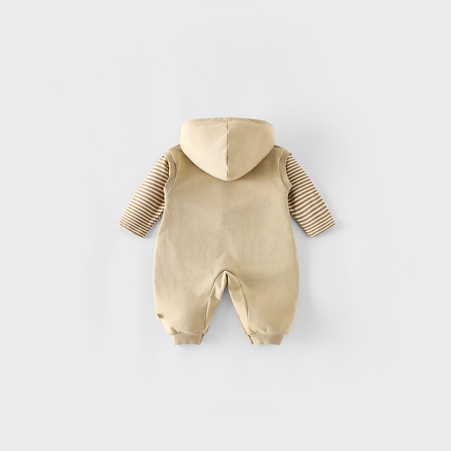 Baby patch one-piece suit 2025 new autumn newborn clothes for boys, cool fake two-piece striped crawling suit Application Scenario