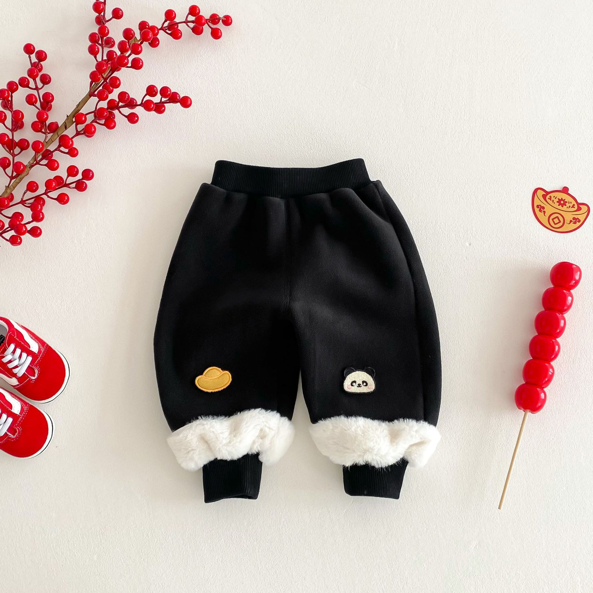 Children's fleece pants 2025 New style winter baby patch gold coin New Year Greeting wear for Boys winter thickened sweatpants full figure