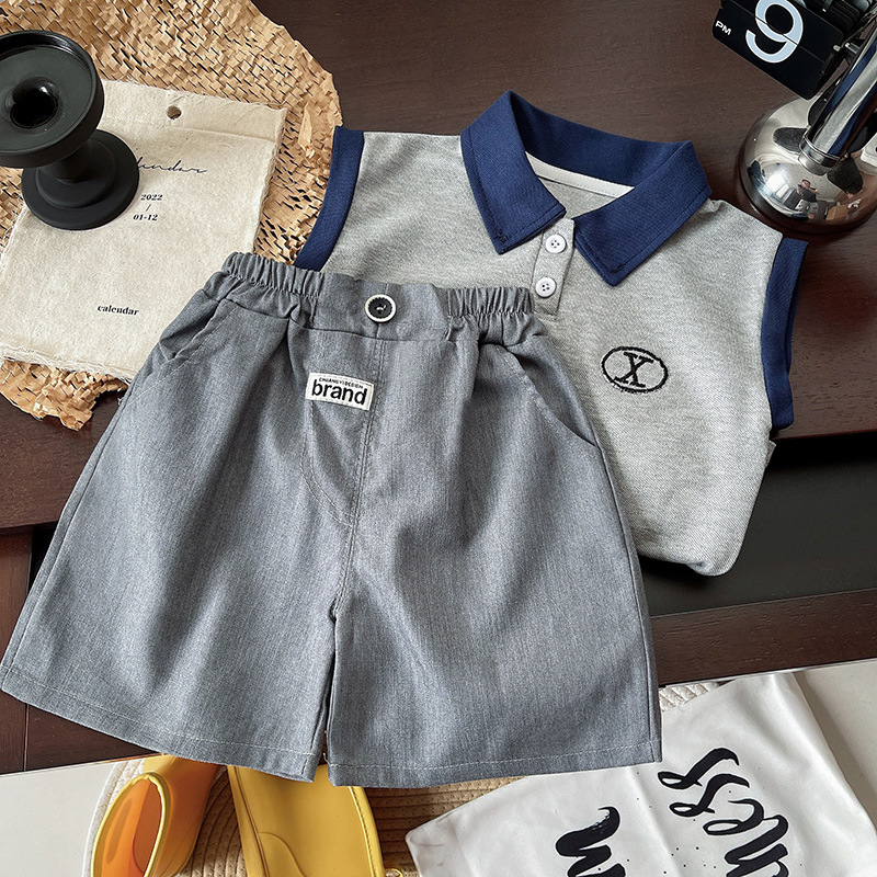 25 New cool boy sets for summer, new lapel Polo shirts, Korean casual 5-inch pants for boys, trendy full figure