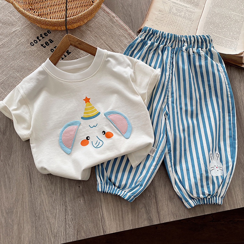 Summer new Boys' set: Thin little boy short-sleeved T-shirt, casual pants, children's top, mosquito-proof pants, two-piece set Item Picture