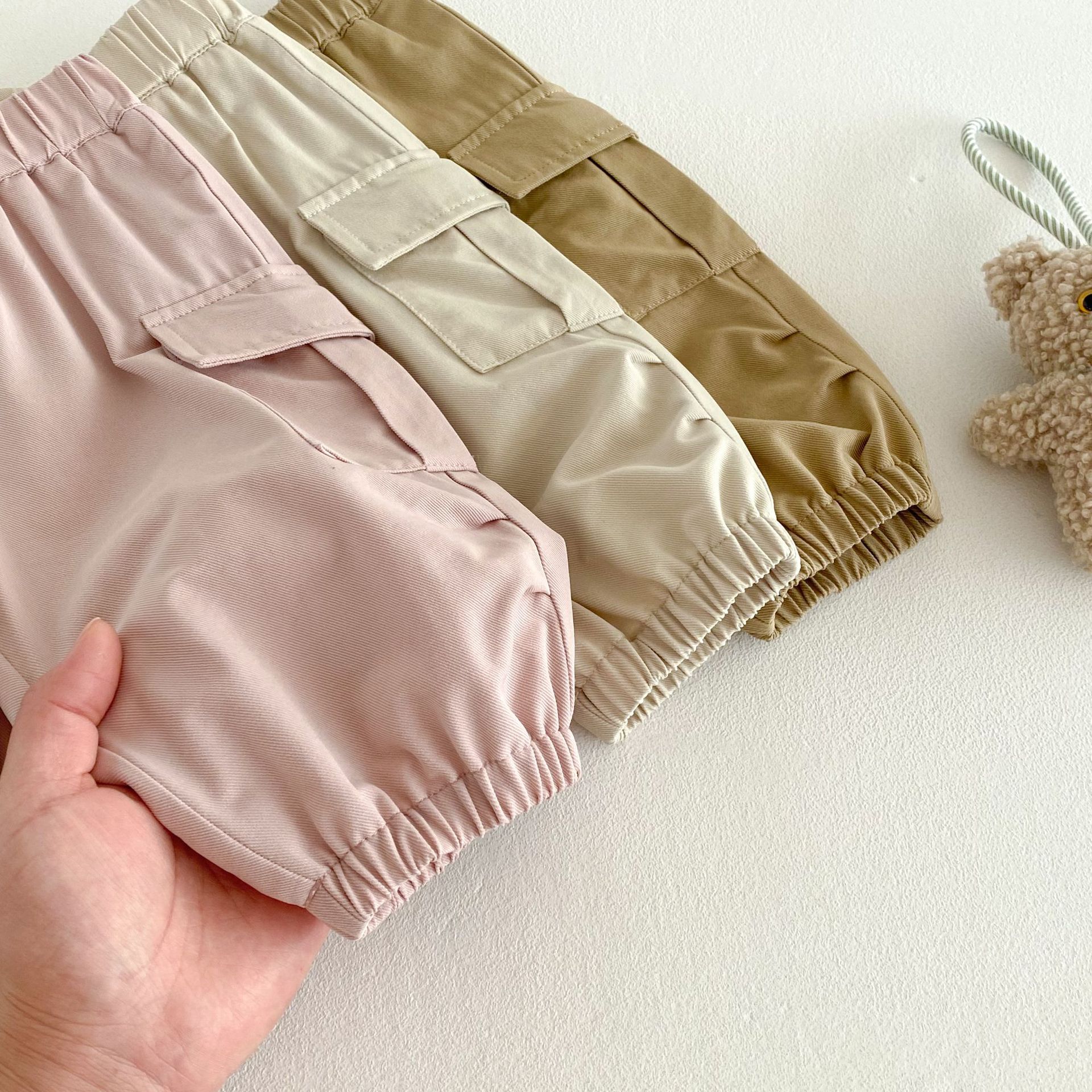 Solid-color workwear pants for children, 0-5 years old, 2025 new spring trendy boys' fashionable casual pants, baby spring pants Application Scenario