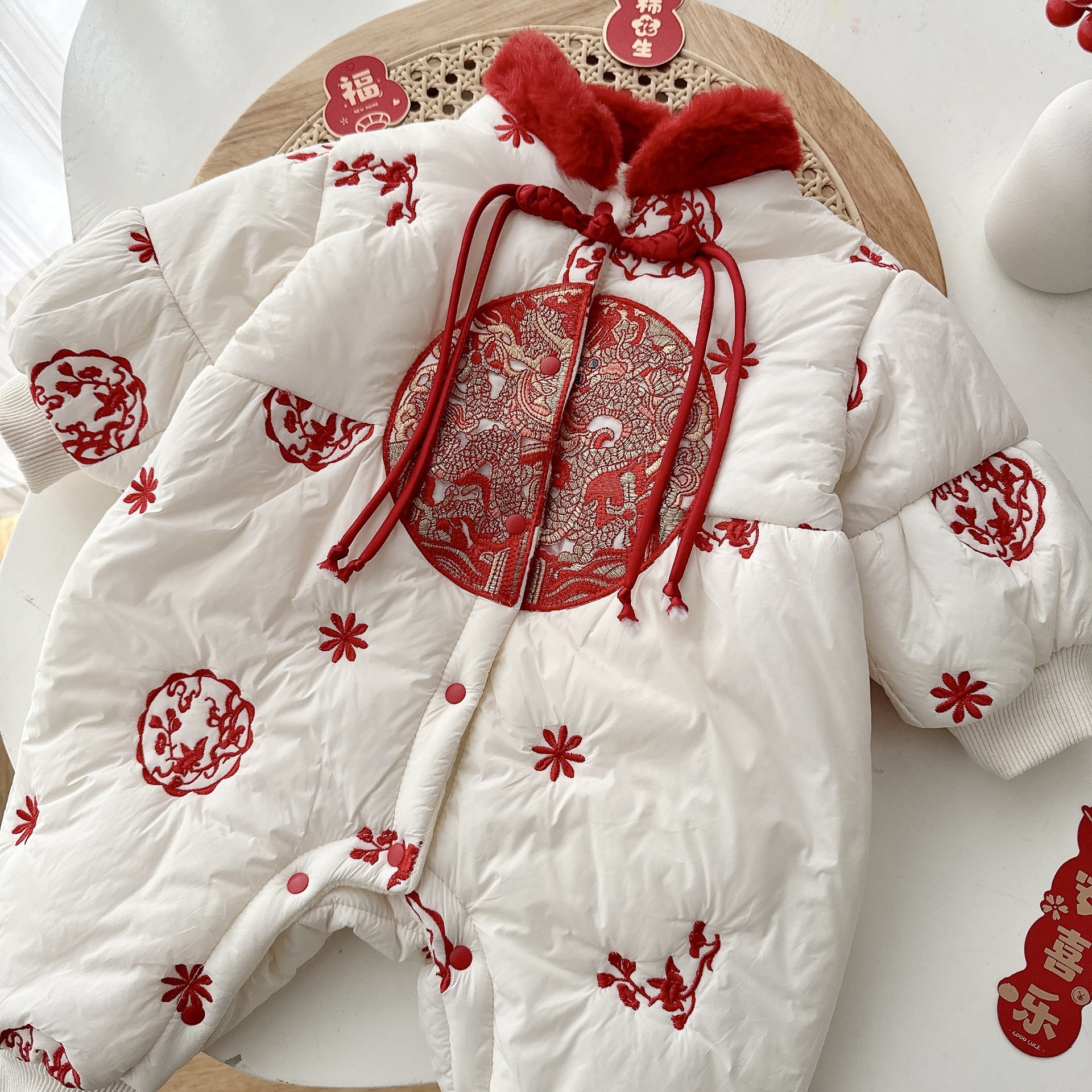 Baby cotton-padded New Year dress, winter Class a festive New Year dress, baby thickened embroidered one-piece dress, baby clothes AL744 Specification drawing