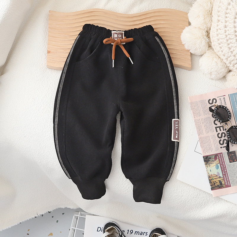 New Spring 2023 children's fashion and casual pants for boys, loose sportswear sweatpants for boys, stylish and trendy details Picture