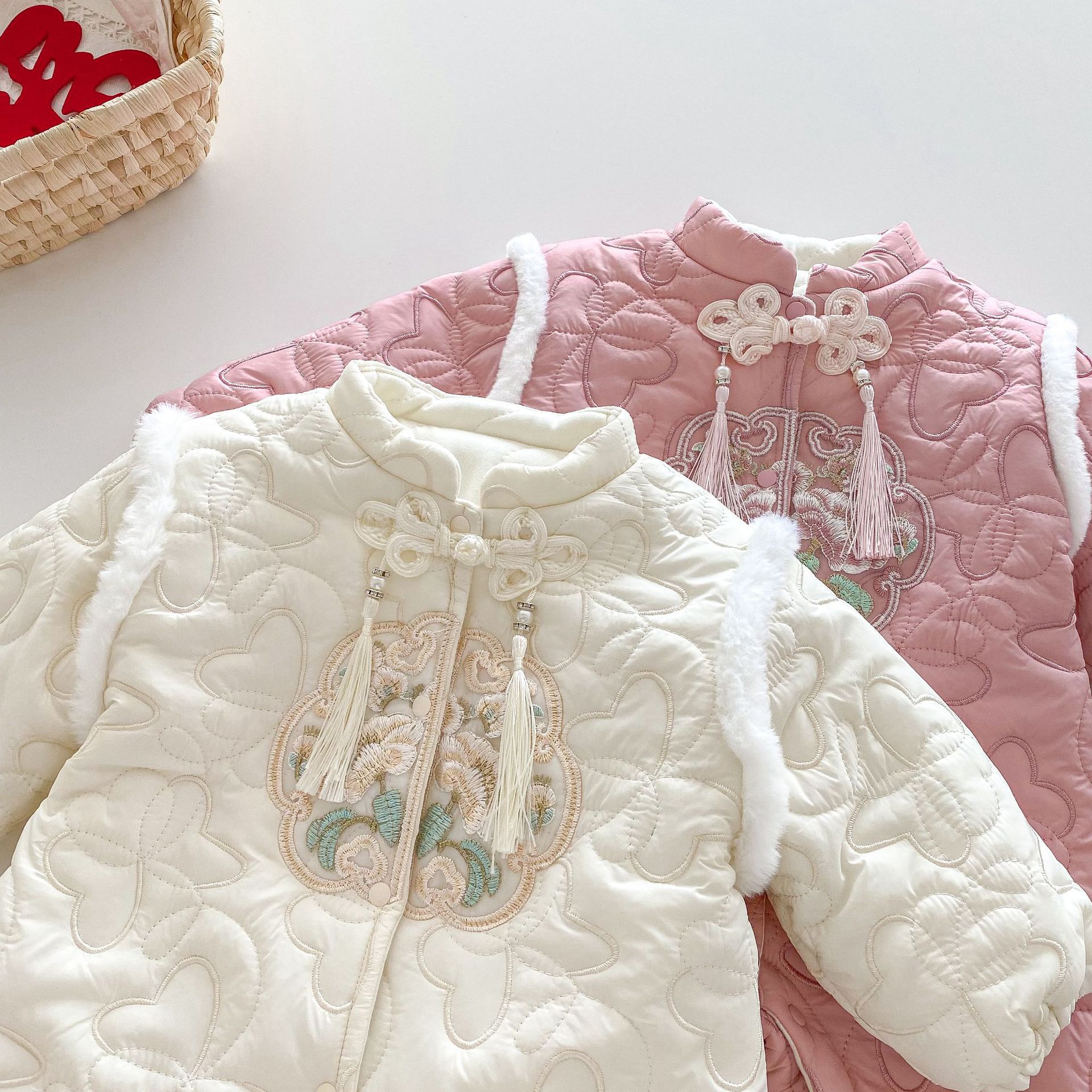 Baby retro New Year greeting dress, Winter A-class baby super cute cotton-padded jumpsuit, embroidered thickened first birthday dress AL736 Specification drawing