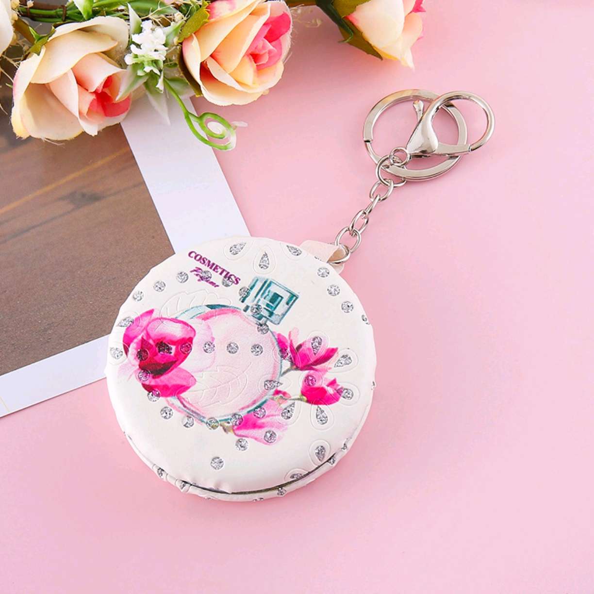 便携随身香水折叠镜PU双面镜金属钥匙扣挂件手持带钻化妆镜圆面包镶钻镜子女士口袋挂包镜一面放大镜子详情图5