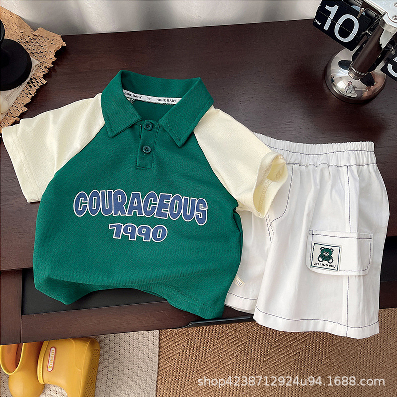 A trendy short-sleeved set for boys and girls in the summer of 2025, a printed letter color-blocked POLO shirt, and a pullover for children full figure