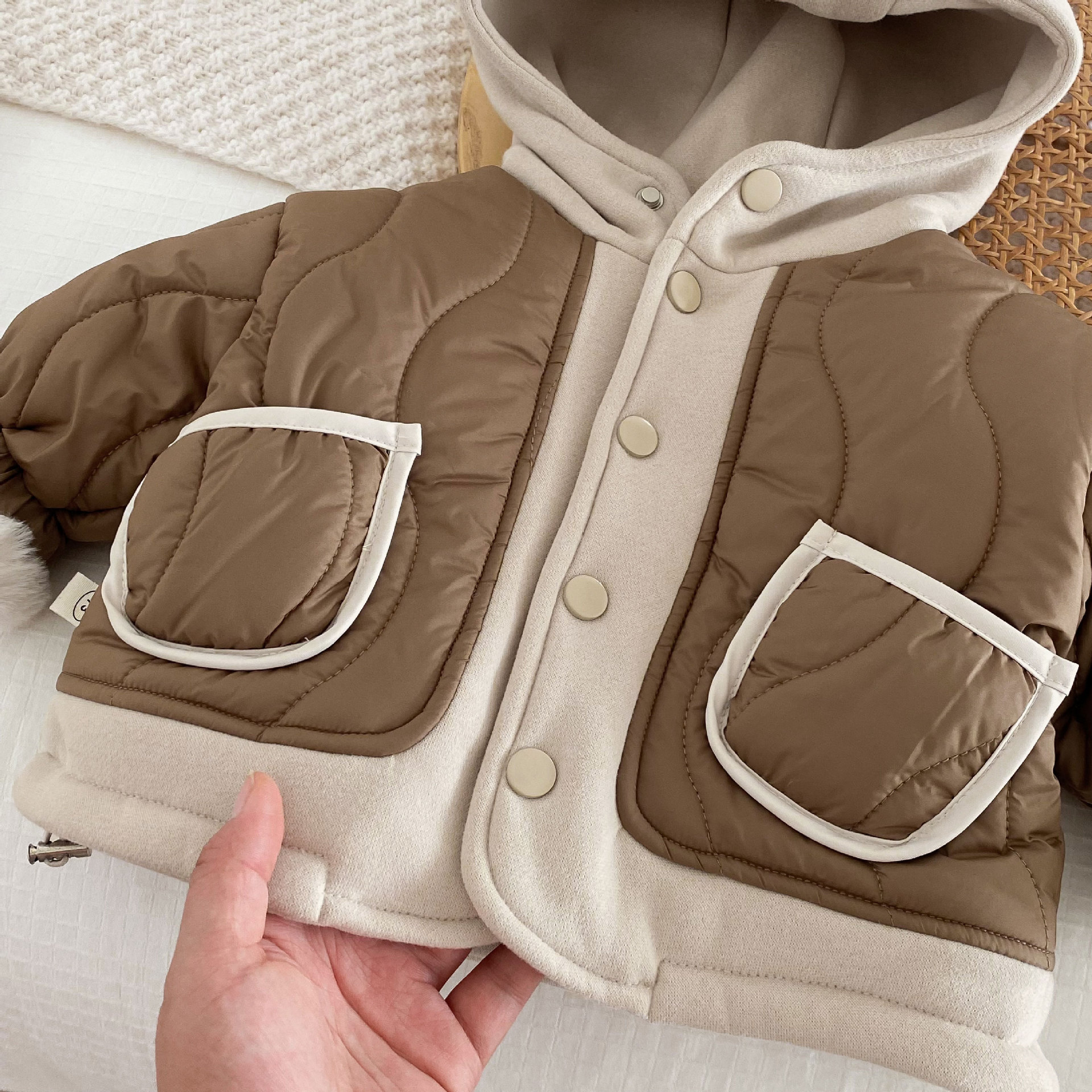Children's Korean-style cotton-padded jacket for 0-5 years old, winter boys' color-blocked thickened hooded top, baby winter clothing trend AY338 Specification drawing