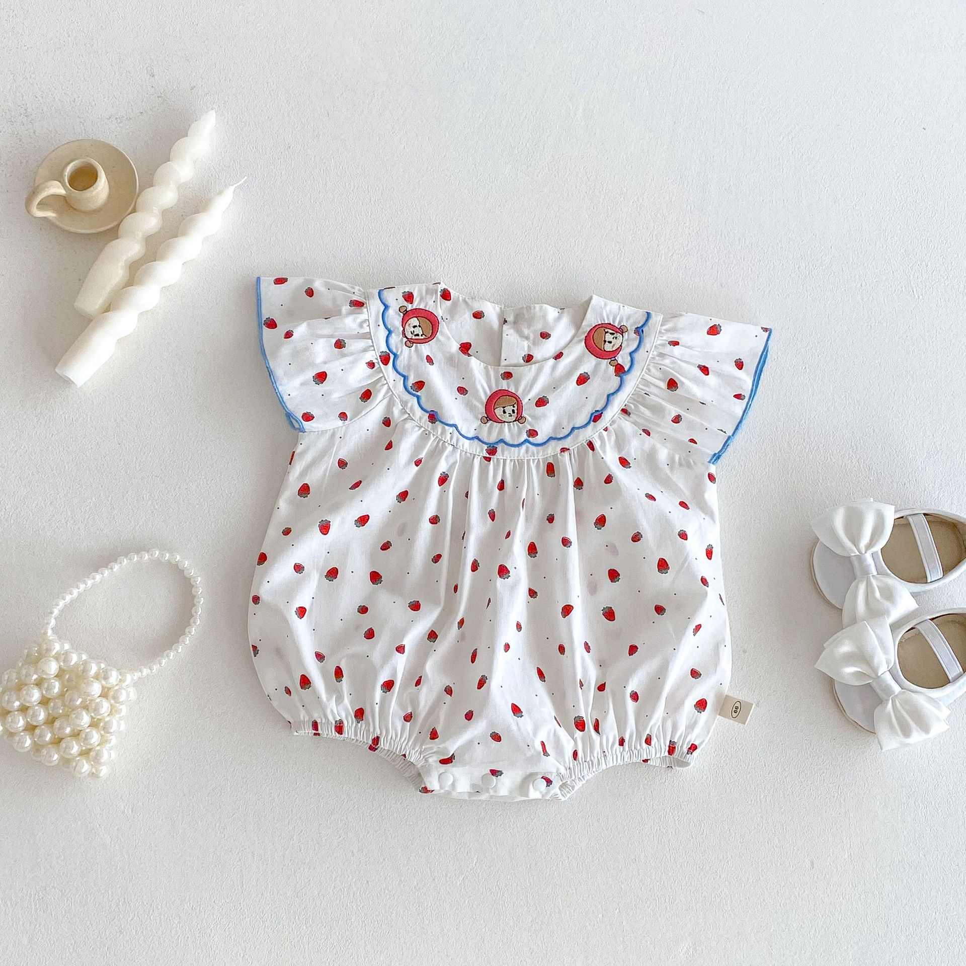 Baby strawberry-wrapped bottom coat 2025 New style baby embroidery cartoon little girl dress for the first birthday of a newborn in the fashion trend Specification drawing