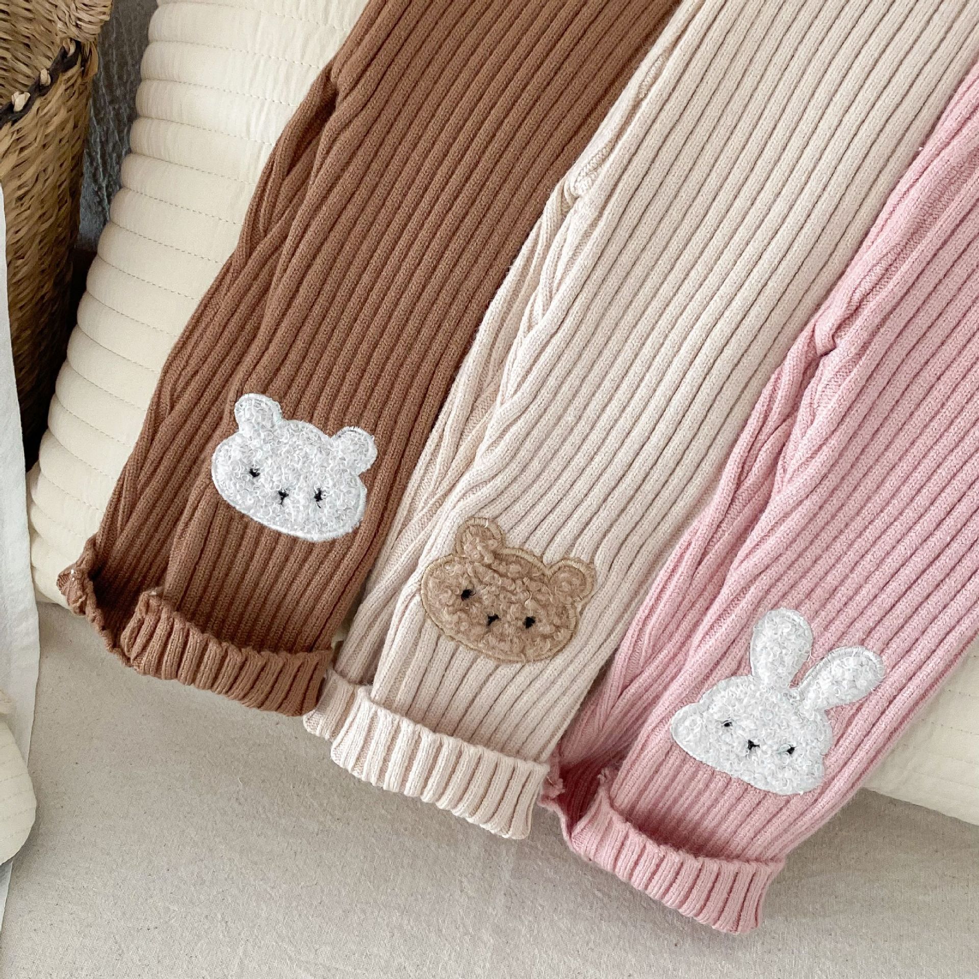 Girls' knitted leggings, 0-5 years old autumn girls' super cute cartoon casual pants, children's autumn pants AK438 Application Scenario