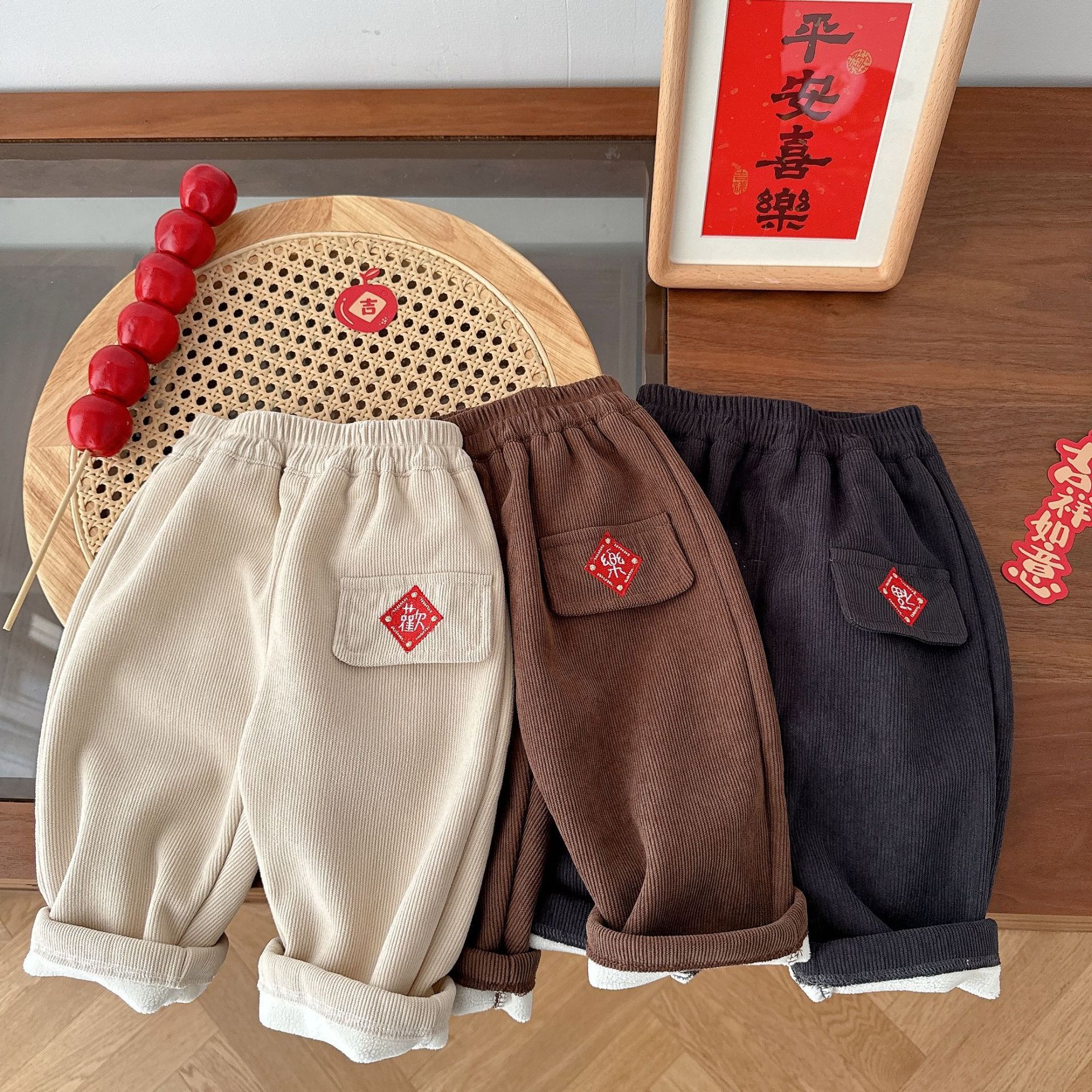 Children's festive fleece pants, winter boys' thickened one-piece fleece baby embroidered fleece New Year greeting pants, trendy AK341 full figure