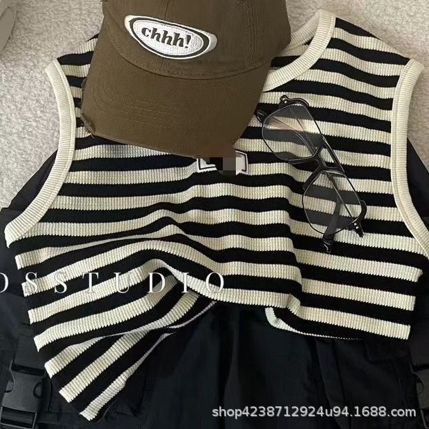 Children's vest set, summer boys' striped sleeveless T-shirt, 2025 new style boys' Korean-style cool and stylish work pants Application Scenario