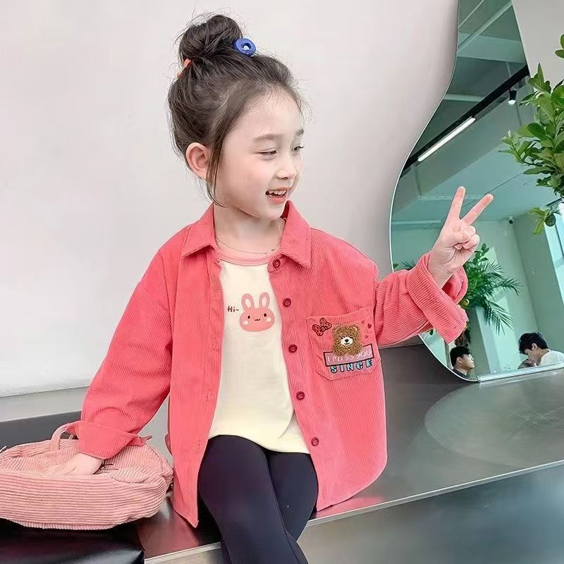 Girls' long-sleeved spring and autumn shirts, Korean-style corduroy shirts for small and medium-sized children, fashionable children's autumn top coats, trendy Application Scenario