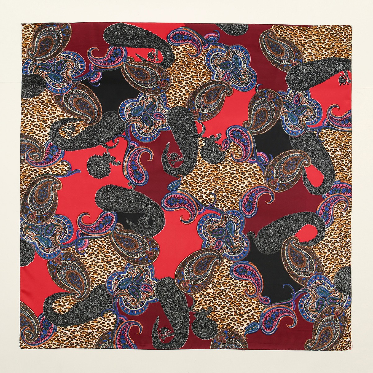 A popular 85CM large square scarf with cashew nut prints in Europe and America is a cross-border hit. A popular ethnic headscarf for women in Southeast Asia Specification drawing