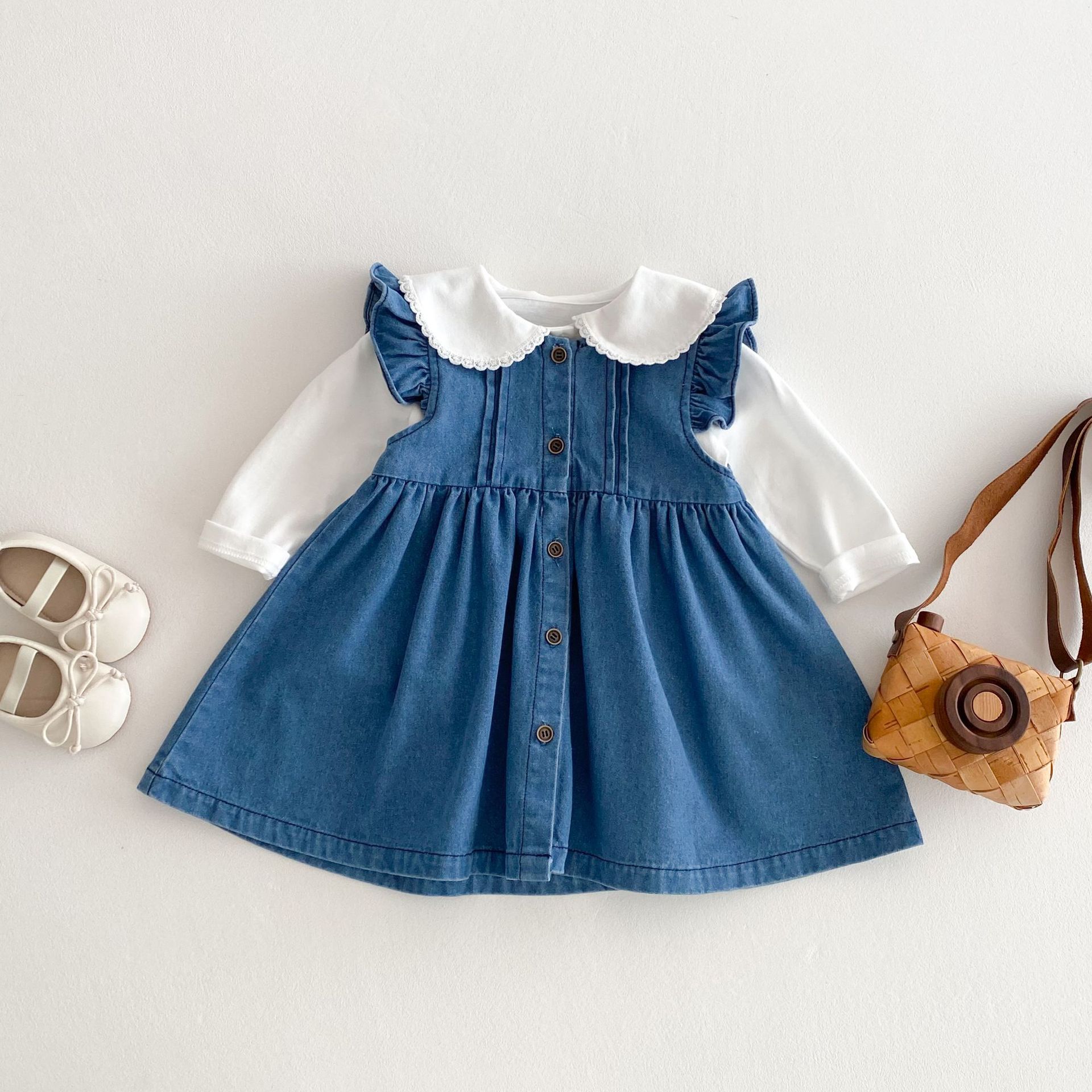 Girls' solid-color dress 2025 new spring baby flying sleeve denim dress, children's solid-color soft Korean-style dress details Picture