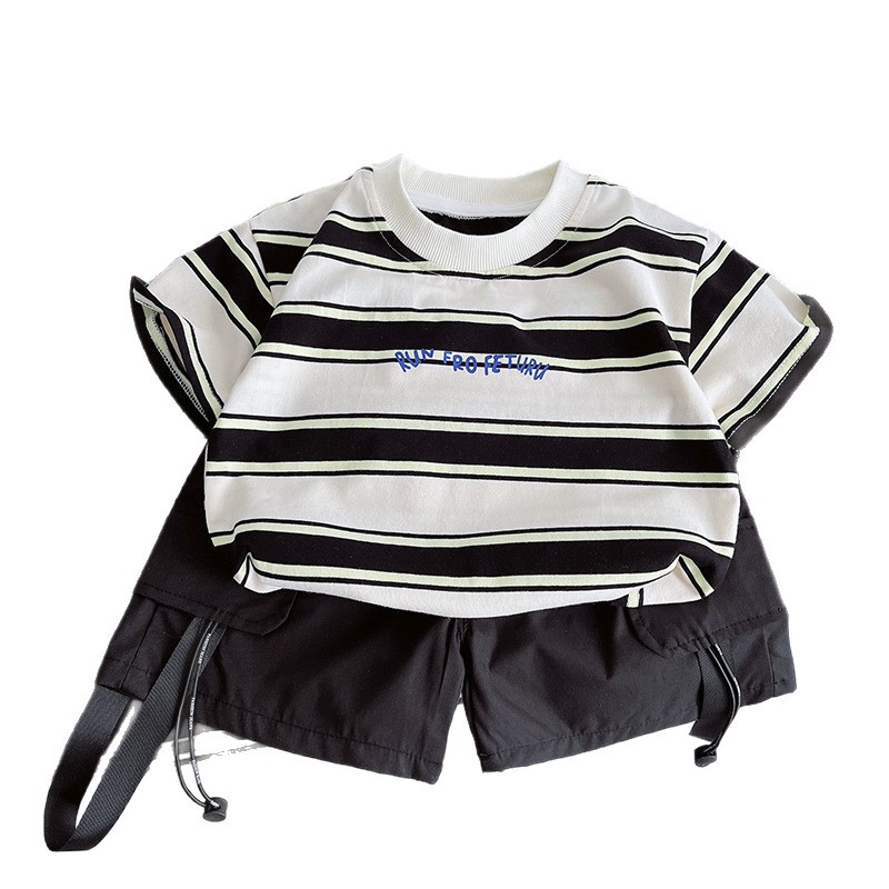 Korean boys' summer set 2025 New style Cool Baby short-sleeved children's T-shirt and work pants two-piece set Item Picture