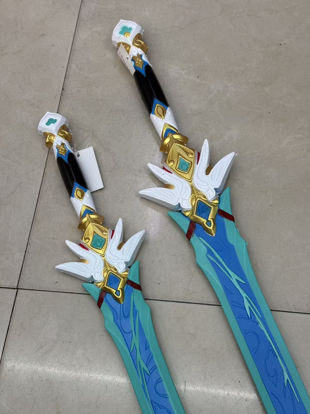 崩坏星穹铁道飞剑武器道具玩具橡胶仿真COS模型大飞剑白底实物图