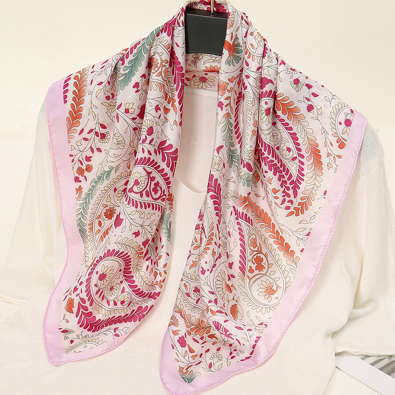 Elegant ladies' floral printed 70 small square scarves, professional neckerchiefs, decoration, popular foreign trade headscarves in stock Application Scenario