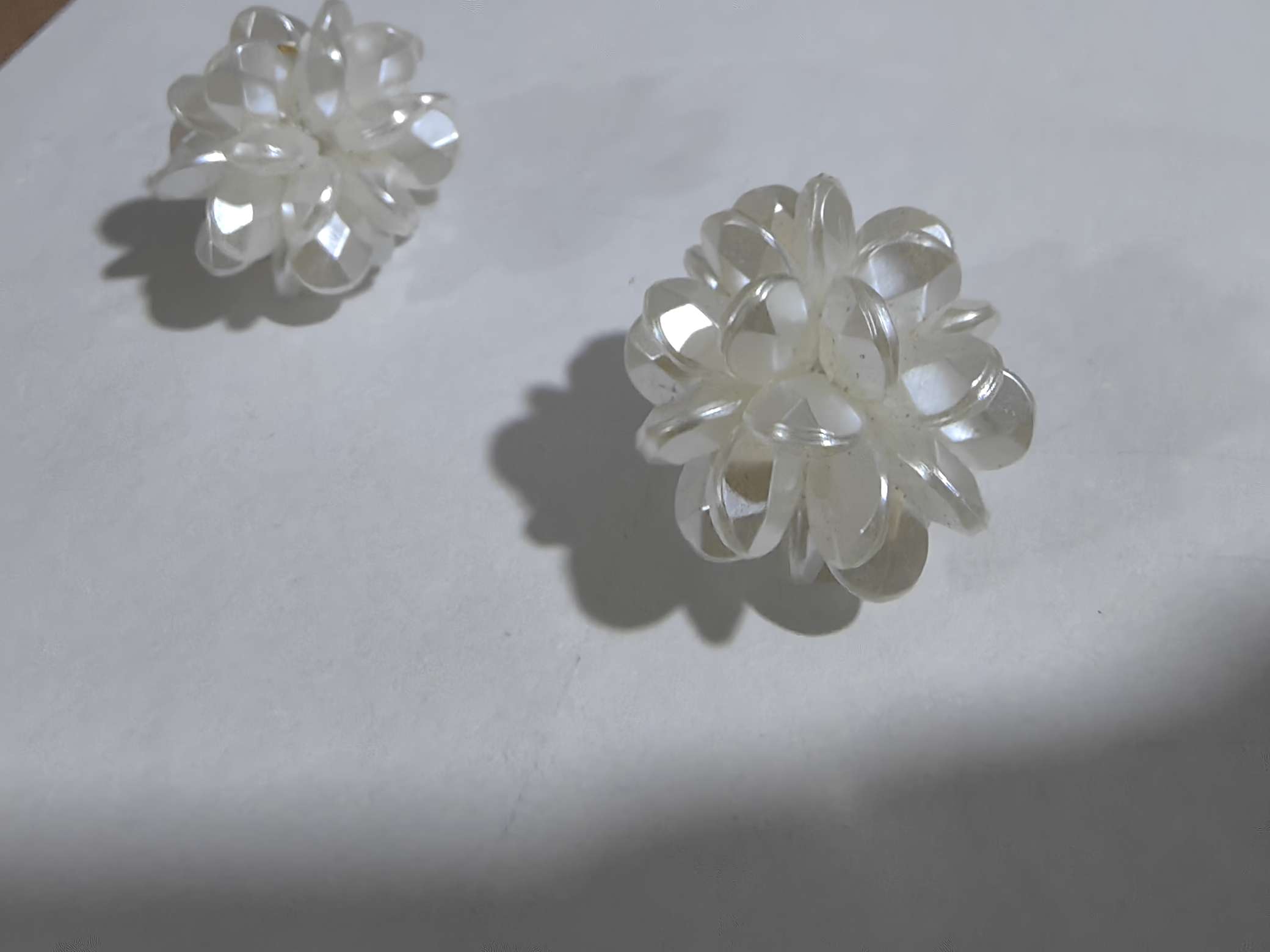 A variety of fashionable pearl ball earrings, ear needles, and other accessories are available for a mix and match of creative decorative items. Multiple colors to choose from, and a selection of versatile and trendy accessories details Picture