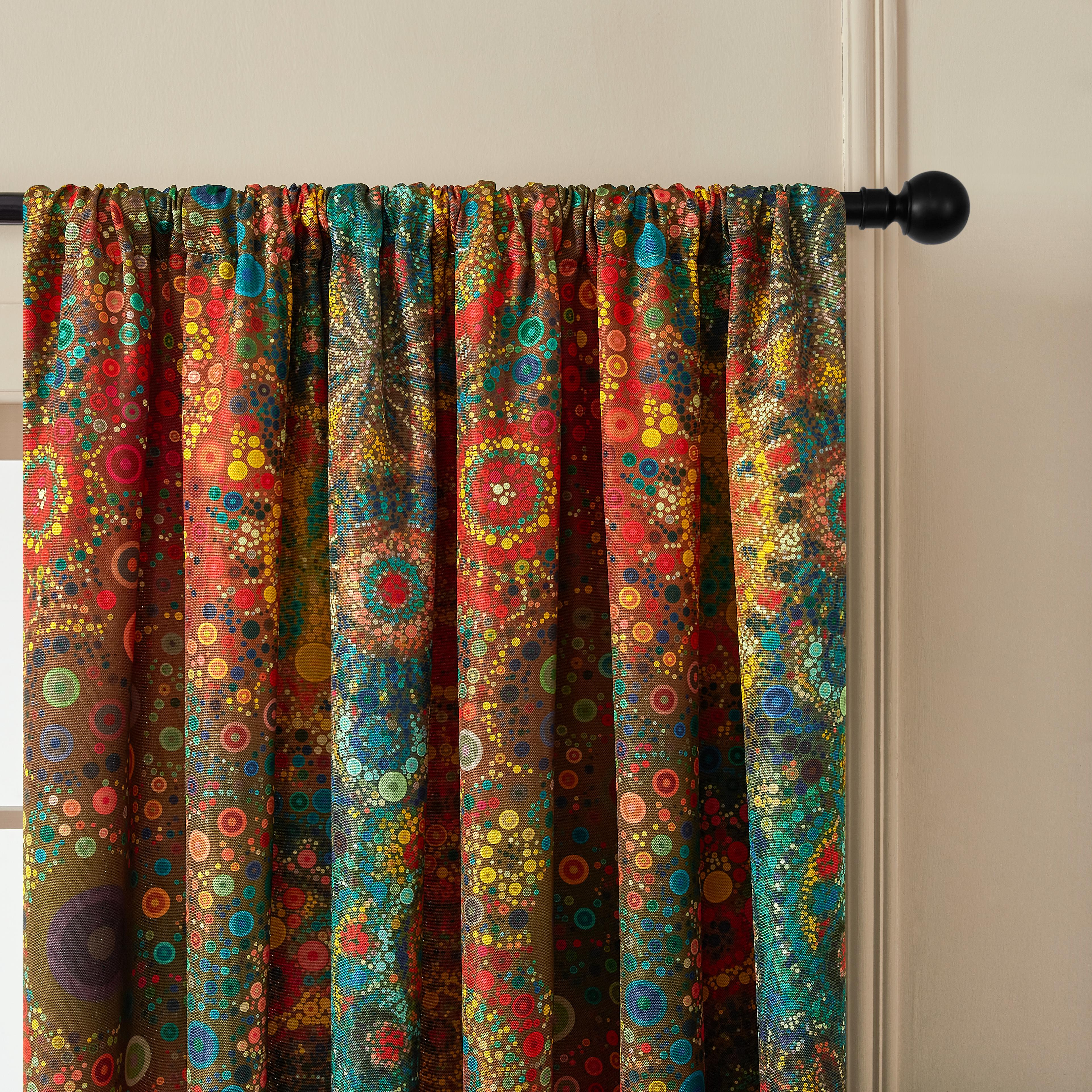Cross-border trade thickened cotton and linen Bohemian-style polka dot printed bedroom blackout curtains, sun protection, heat insulation and sunshade fabric Application Scenario