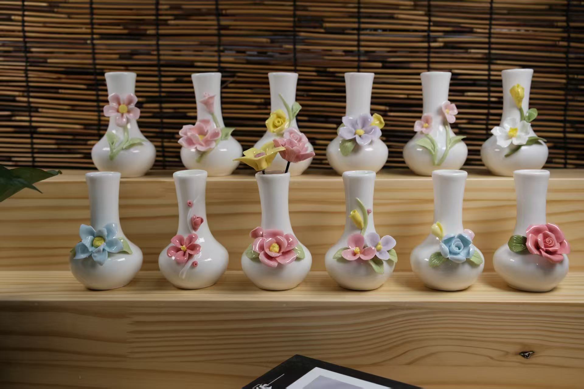 Ceramic vases, creative decorative items, aromatherapy decorative artworks, paper vases, resin vases, home furnishings detail image 4