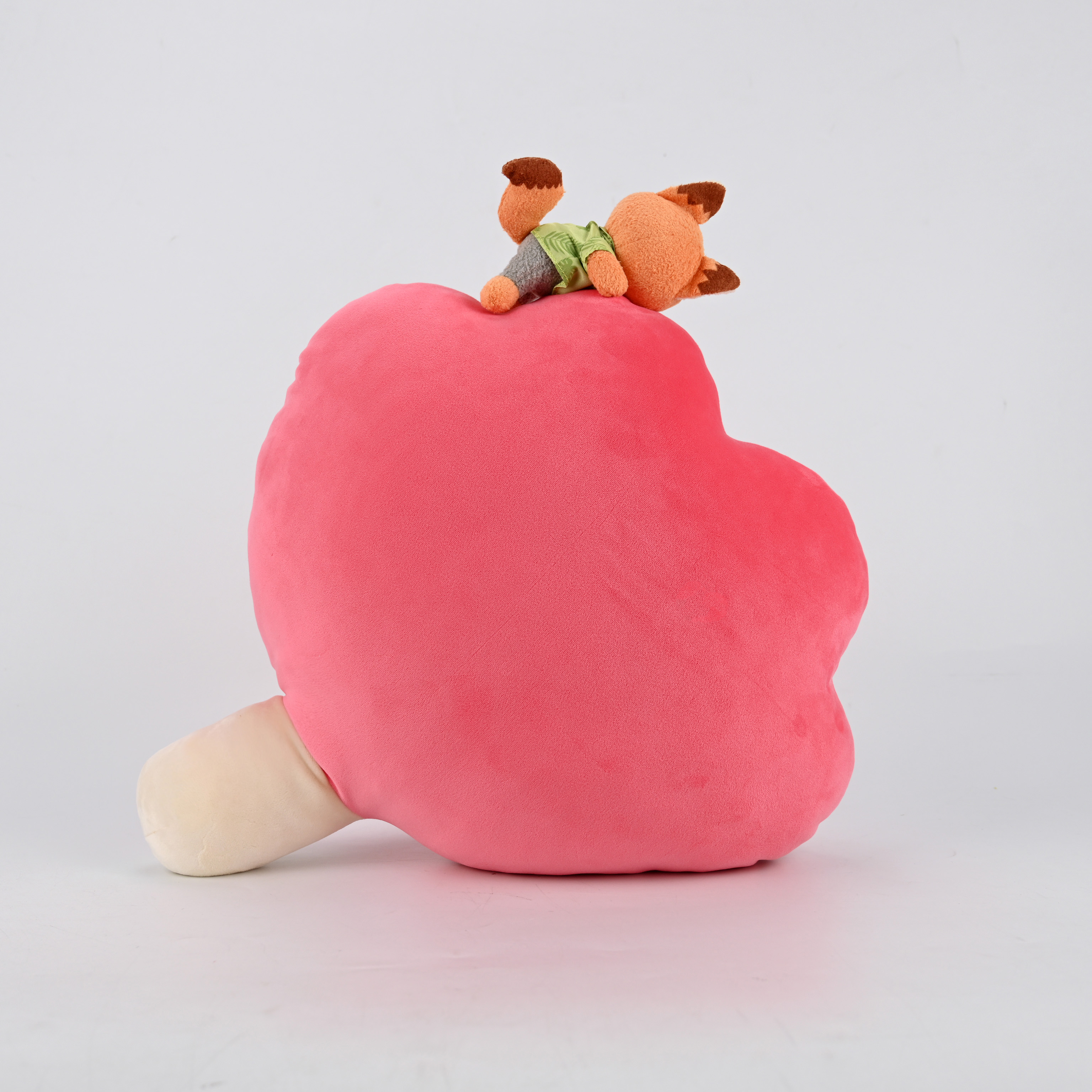 HWZD1866迪士尼疯狂动物城尼克趴爪爪抱枕细节图