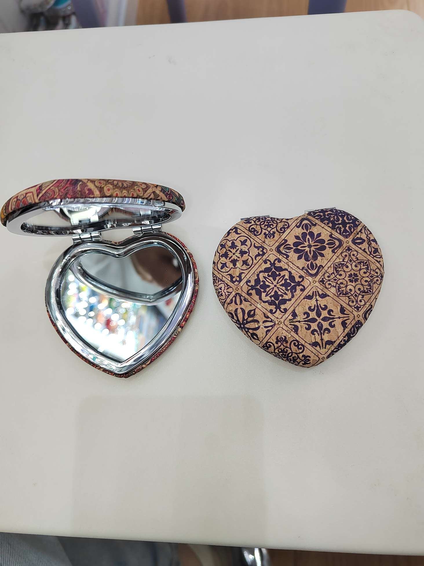 日用百货卫浴洗漱用品化妆镜台镜LED防碎镜子镜梳镜子多功能化妆镜子详情图5