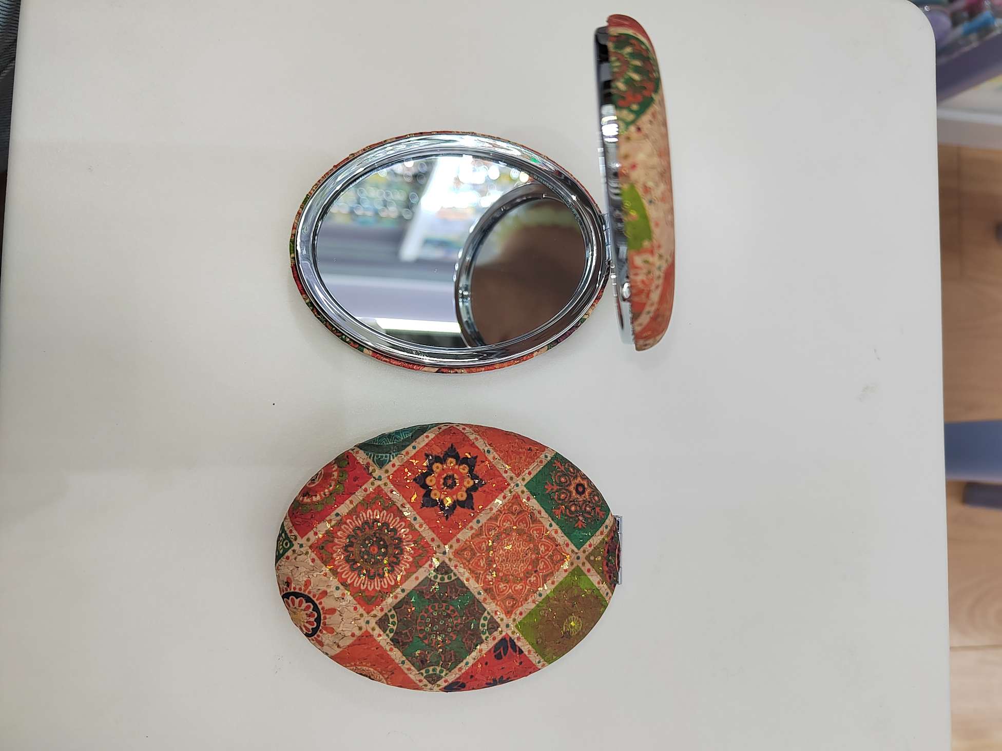 日用百货卫浴洗漱用品化妆镜台镜LED防碎镜子镜梳镜子美妆镜子化妆台镜子详情图5