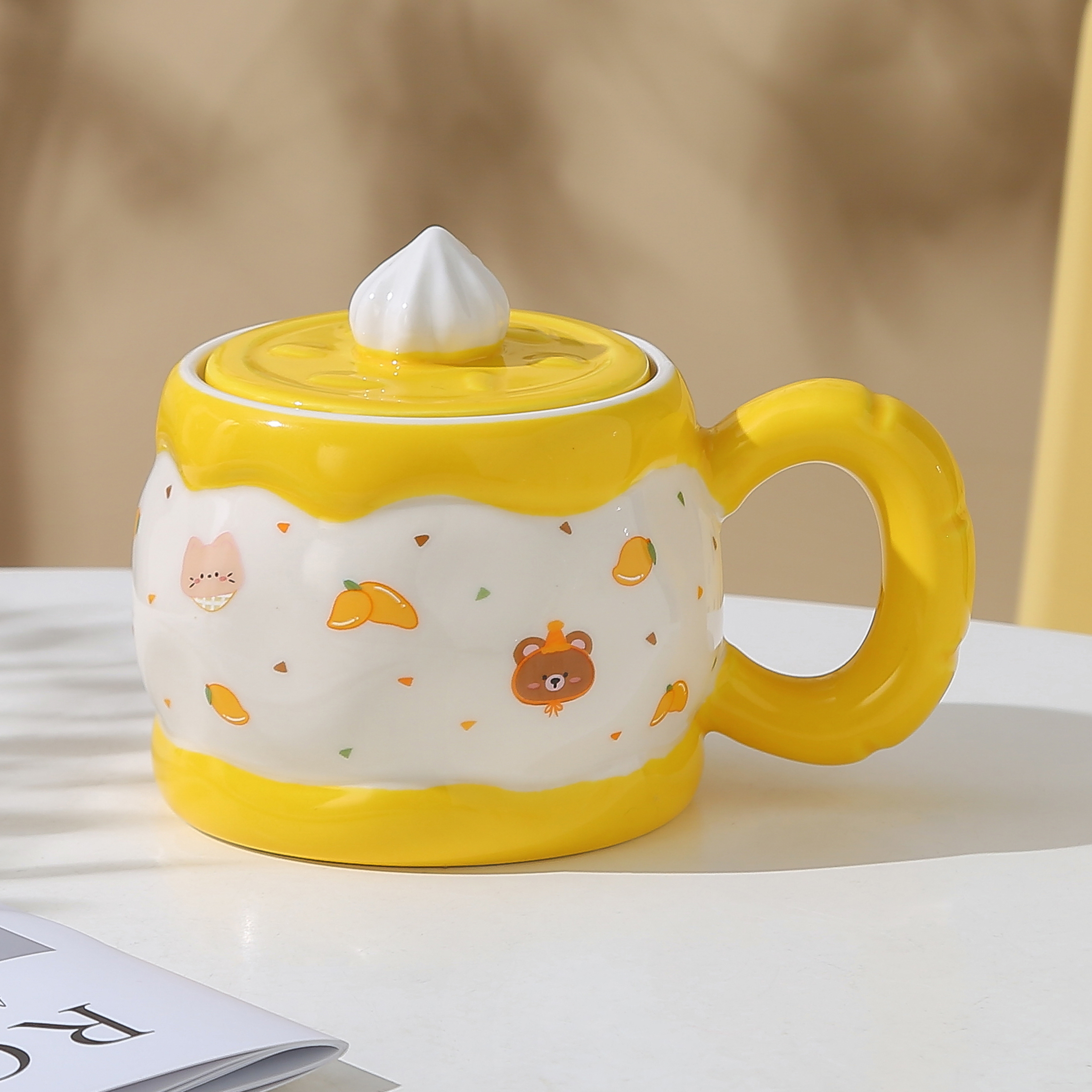 Girlish birthday gifts: ceramic cups, cartoon animal cakes, water cups. High-quality appearance gift cups for boyfriends and girlfriends Application Scenario