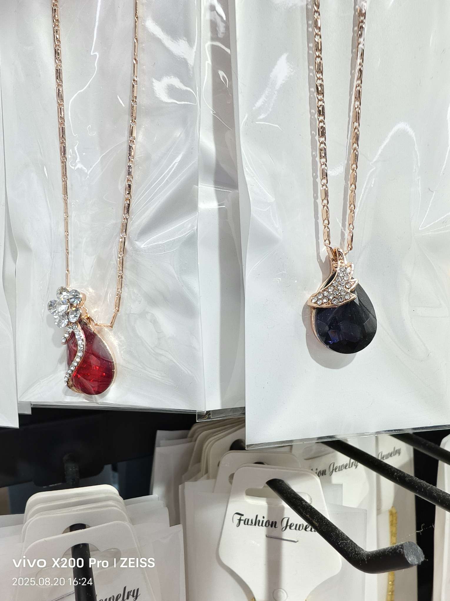 藏传玛瑙锁海螺淡水珠项链不锈钢吊牌饰品项饰吊坠女款