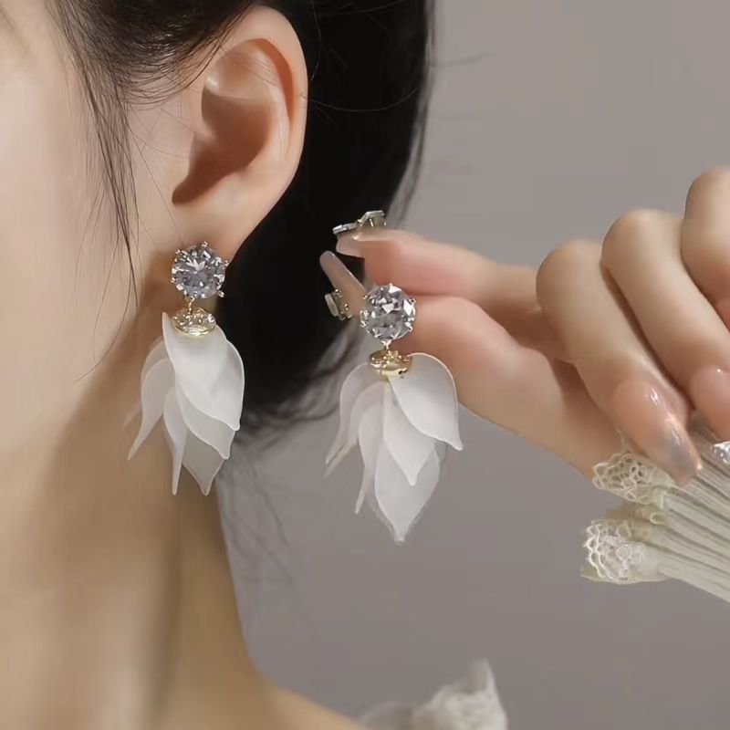 超仙设计感花瓣流苏耳环时尚闪钻精致小清新新款爆款气质耳饰详情图4