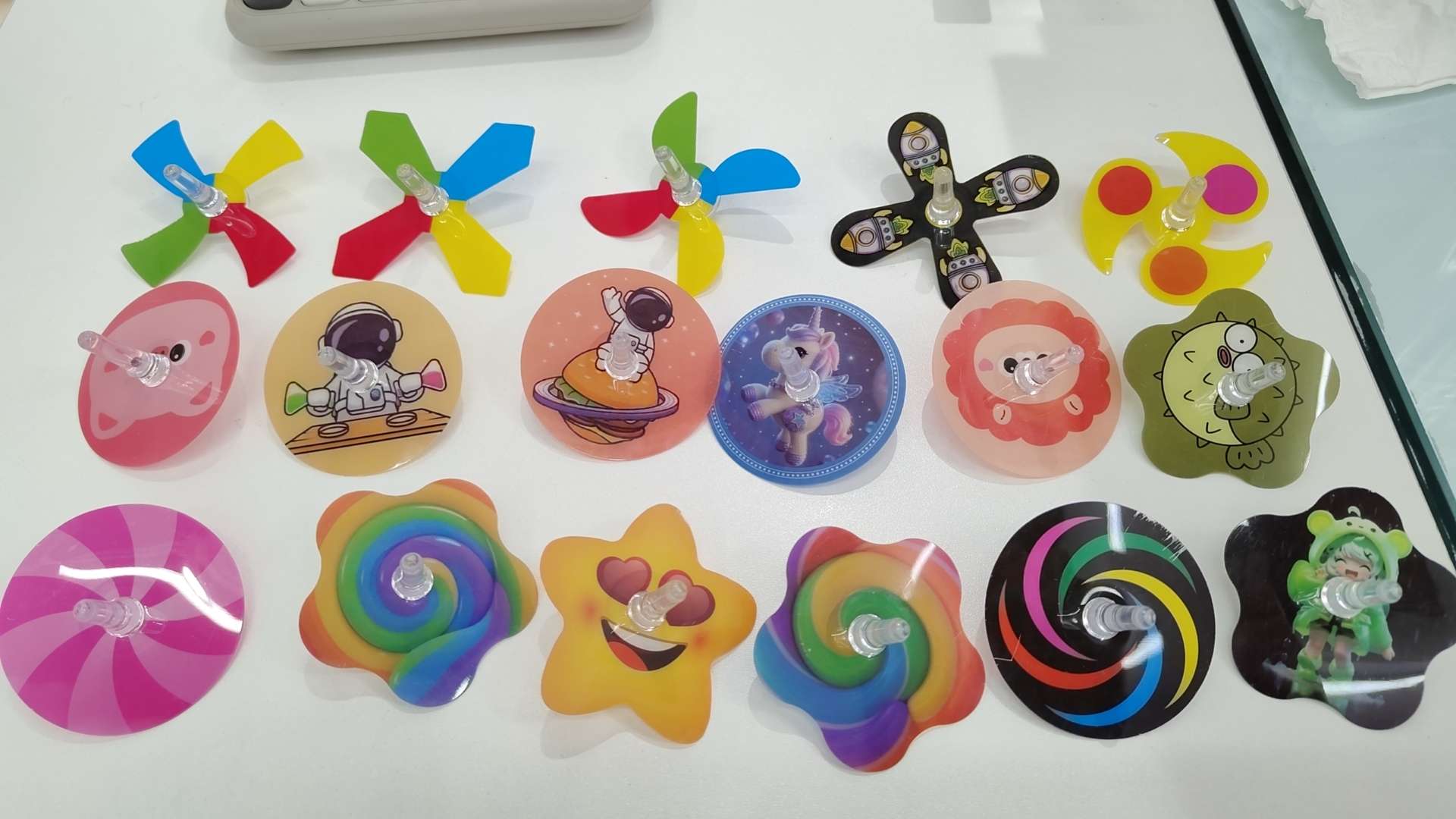 东方豹指尖陀螺休闲玩具陀螺运动小玩具传统陀螺儿童益智玩具玩具陀螺