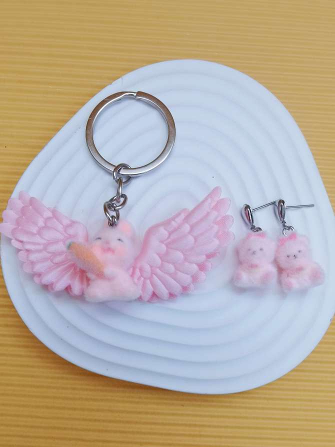 圣诞系列可爱兔子耳钉和天使翅膀兔子钥匙扣细节图