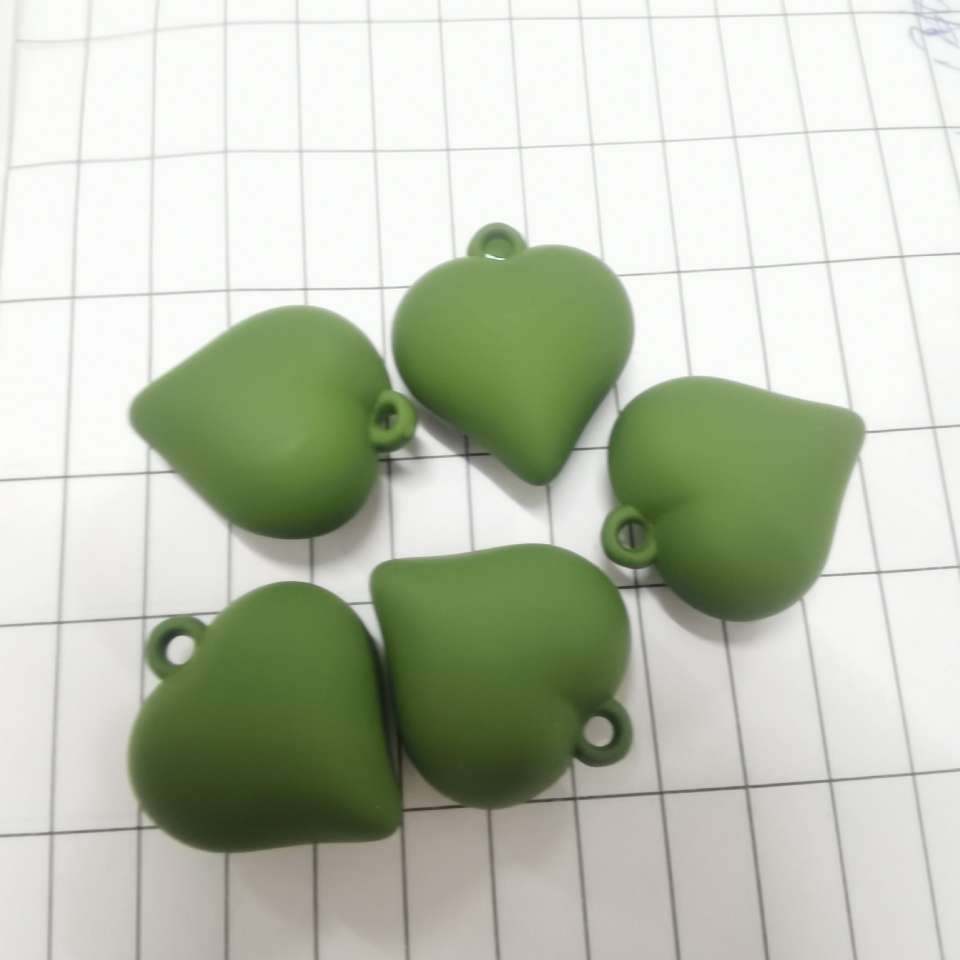 Acrylic hand feel paint heart-shaped macaron diy bag, hanging phone chain, keychain, pendant, accessory, 200 pieces per package detail image 6