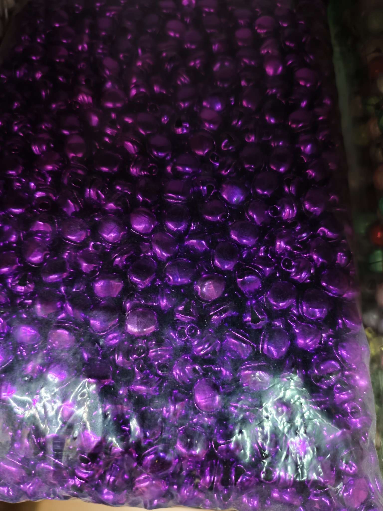 The 2025 new high-quality bell fish mouth bell in deep purple can be used as Christmas items, car pendants, Chinese knot pendants, and is specially designed for bracelets and necklaces. There are various styles available and the prices are reasonable. , Specification image