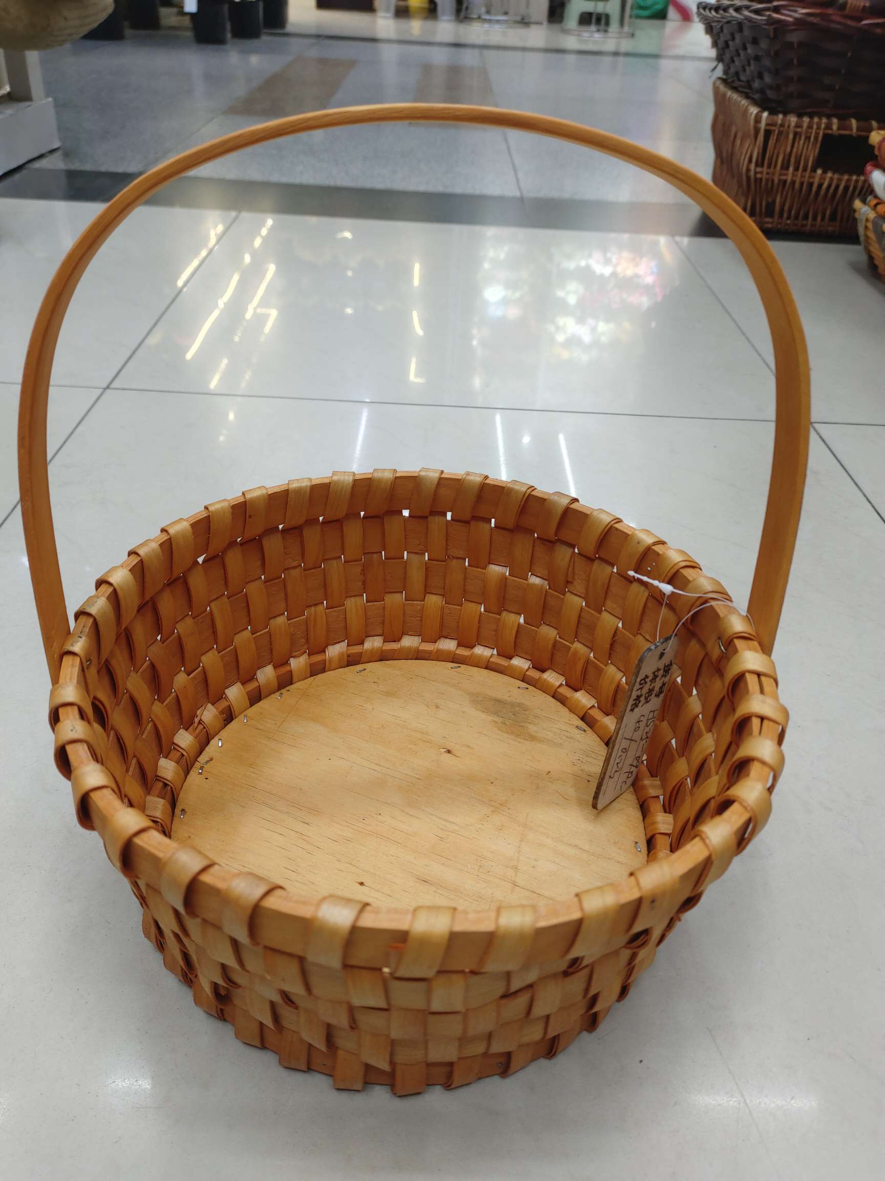 木质工艺品实物图