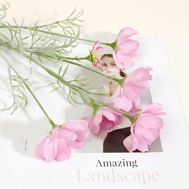 航宾轻奢ins风公主波斯菊仿真花家居客厅餐桌摆件装饰假花批发白底实物图