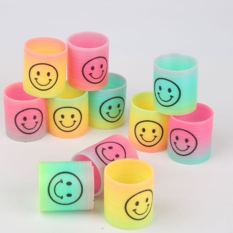 热卖儿童小号彩虹圈 迷你笑脸80后怀旧弹力圈地摊魔术圈玩具批发