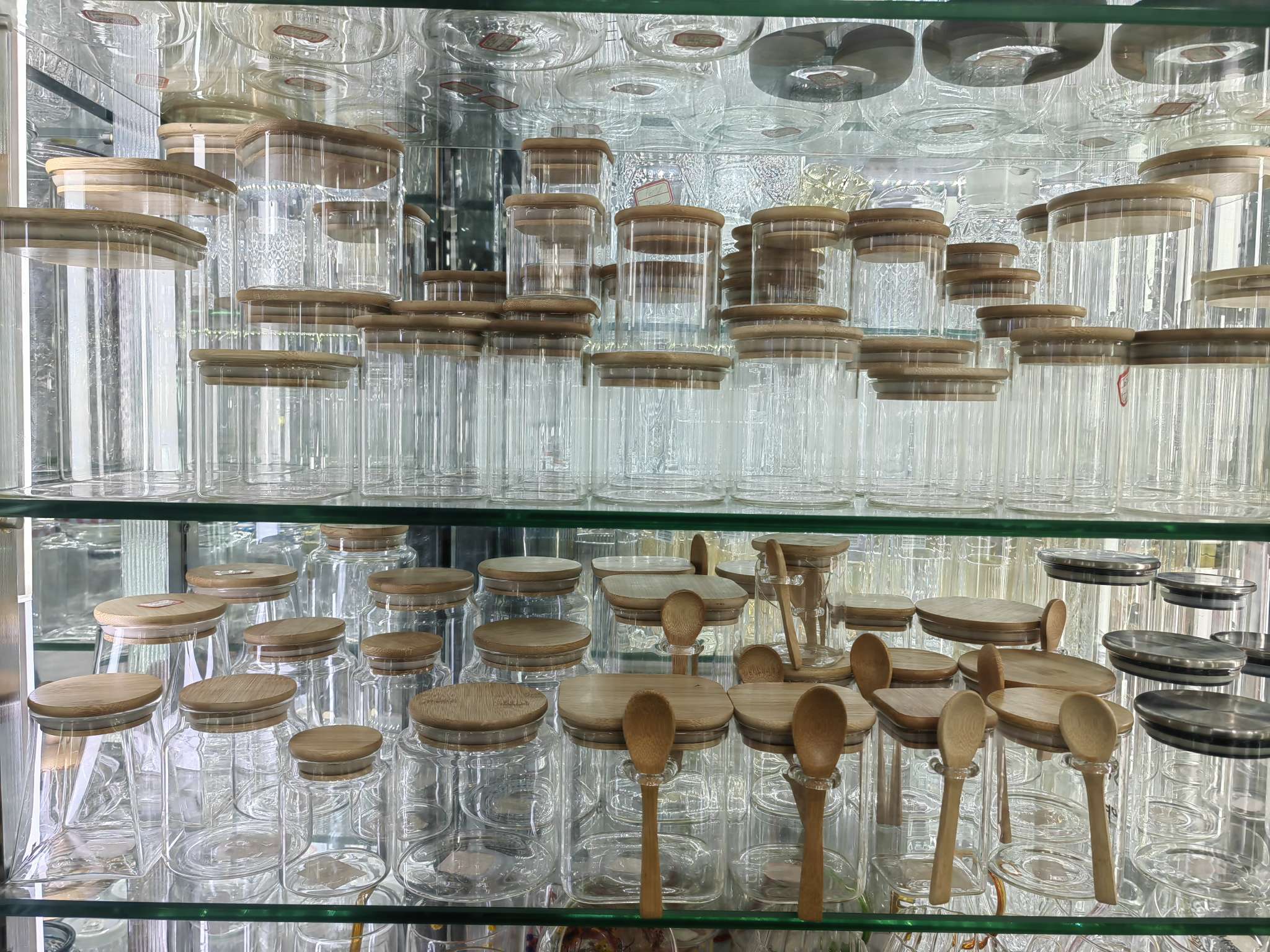 玻璃密封罐 高硼硅玻璃 储物罐 玻璃酒罐子玻璃罐头瓶子空瓶家用储存容器 玻璃罐带勺 放调味饼干白底实物图