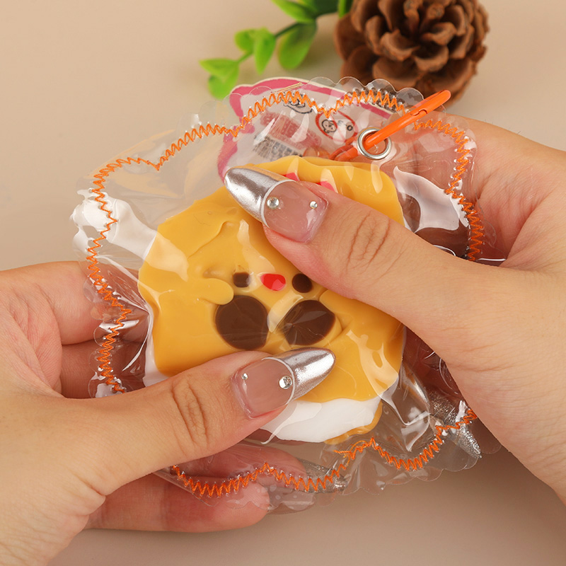 Xiaohongshu silicone simulation food-grade pinching Douyin is selling well and providing stress-relieving children's street food toys Application Scenario