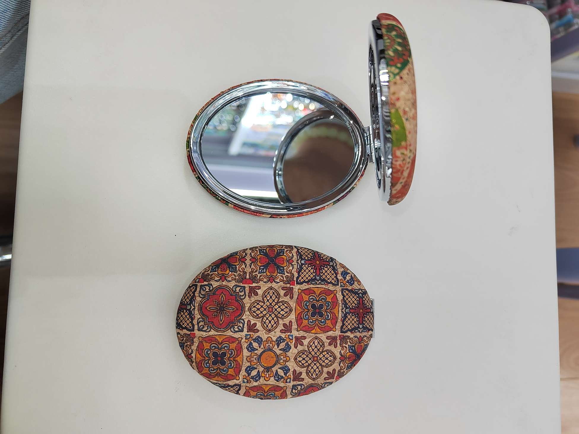 日用百货卫浴洗漱用品化妆镜台镜LED防碎镜子镜梳镜子美妆镜子化妆台镜子详情图6