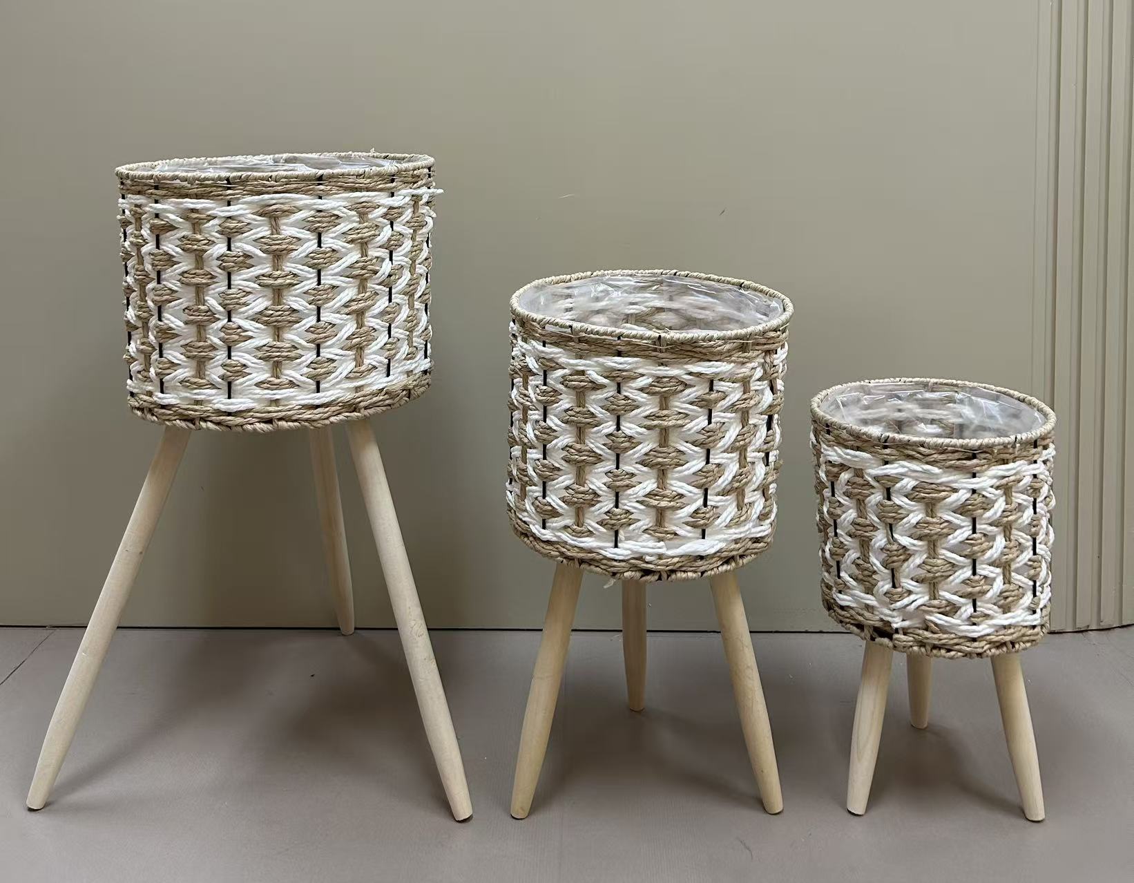 Nordic style creative, pure handcrafted, outward-woven flower baskets, wooden legs, high flower stands, floor-standing indoor and outdoor decoration, green ivy, garden potted plants, regenerated flowers, small potted plants grown by oneself details Picture